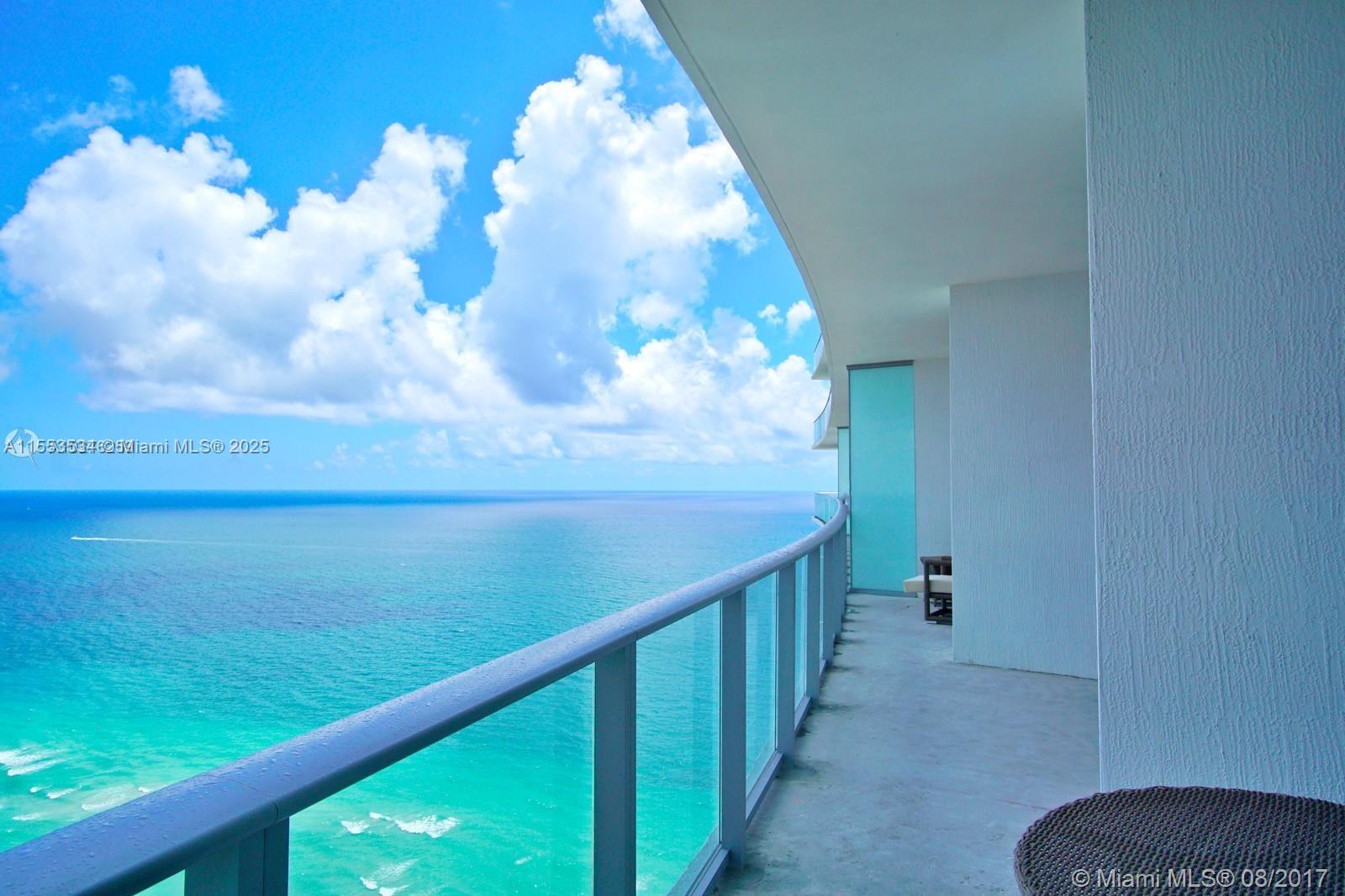 4111 S Ocean Dr LPH6, Hollywood, Florida 33019, 2 Bedrooms Bedrooms, ,2 BathroomsBathrooms,Residential,For Sale,4111 S Ocean Dr LPH6,A11553534