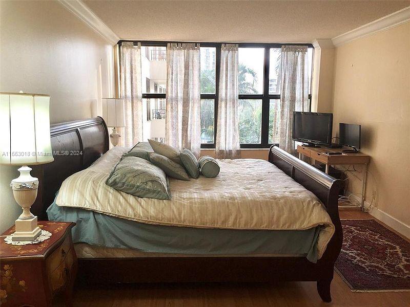 2500 Parkview Dr 517, Hallandale Beach, Florida 33009, 2 Bedrooms Bedrooms, ,2 BathroomsBathrooms,Residential,For Sale,2500 Parkview Dr 517,A11553018