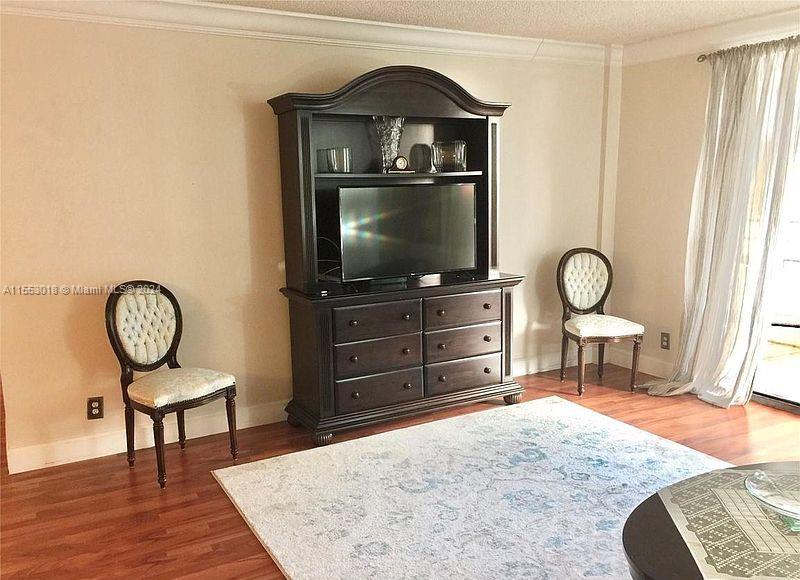 2500 Parkview Dr 517, Hallandale Beach, Florida 33009, 2 Bedrooms Bedrooms, ,2 BathroomsBathrooms,Residential,For Sale,2500 Parkview Dr 517,A11553018
