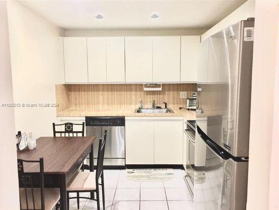 2500 Parkview Dr 517, Hallandale Beach, Florida 33009, 2 Bedrooms Bedrooms, ,2 BathroomsBathrooms,Residential,For Sale,2500 Parkview Dr 517,A11553018