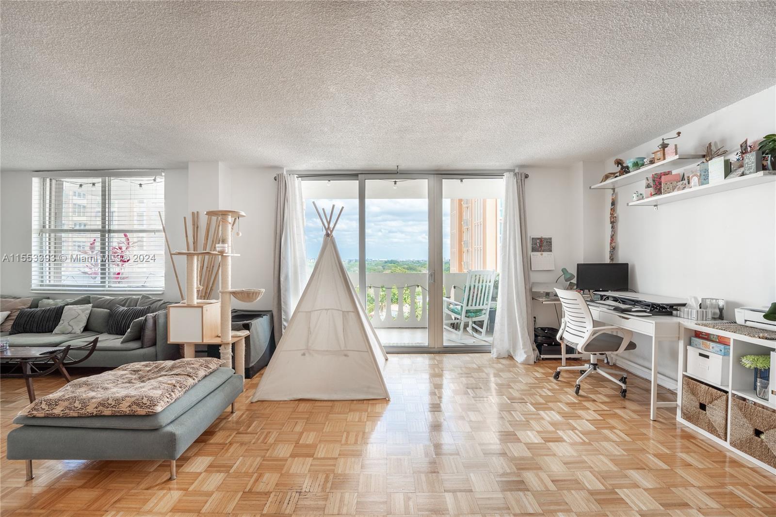 625 Biltmore Way 1106, Coral Gables, Florida 33134, 2 Bedrooms Bedrooms, ,2 BathroomsBathrooms,Residential,For Sale,625 Biltmore Way 1106,A11553393
