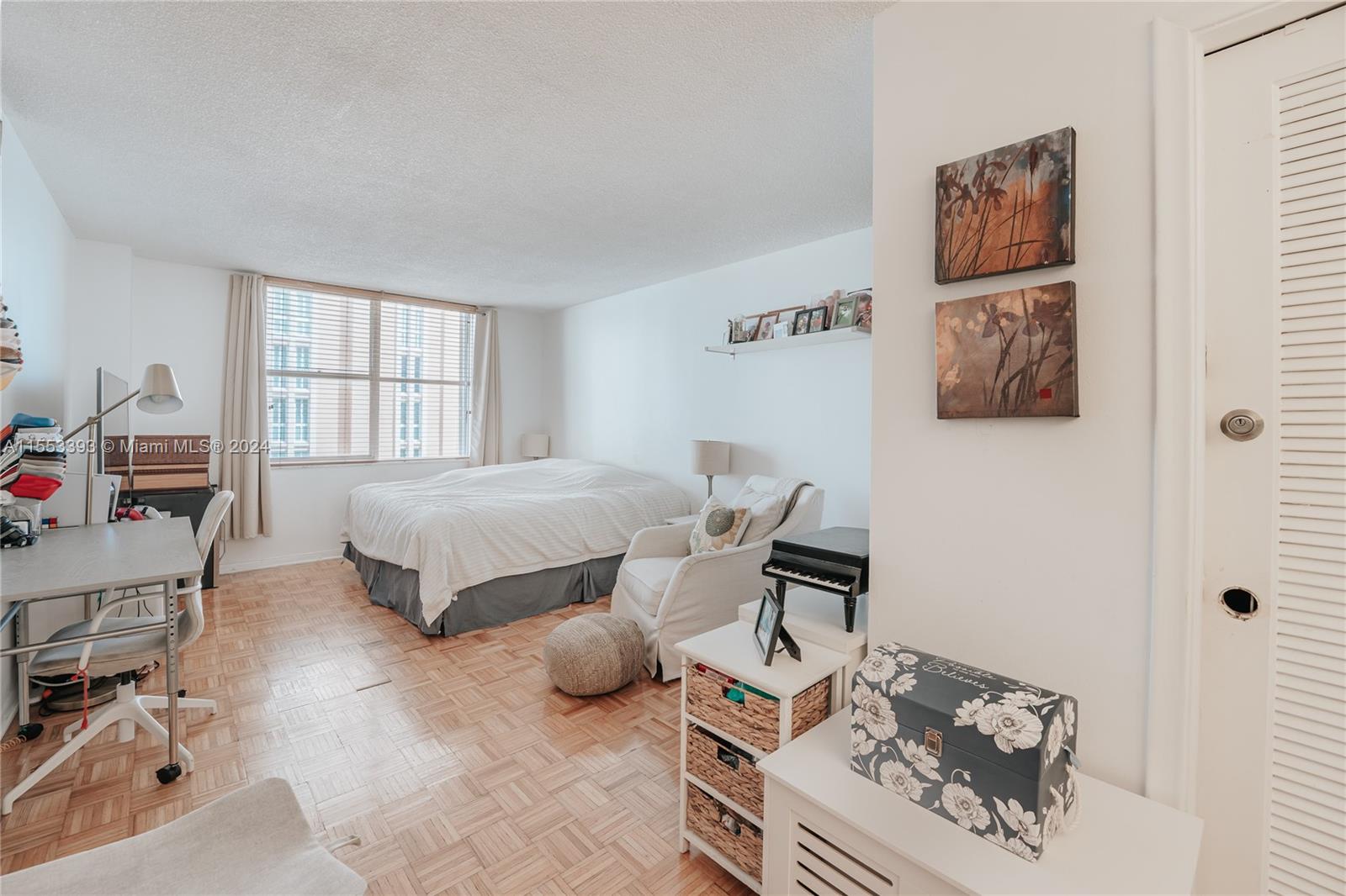 625 Biltmore Way 1106, Coral Gables, Florida 33134, 2 Bedrooms Bedrooms, ,2 BathroomsBathrooms,Residential,For Sale,625 Biltmore Way 1106,A11553393