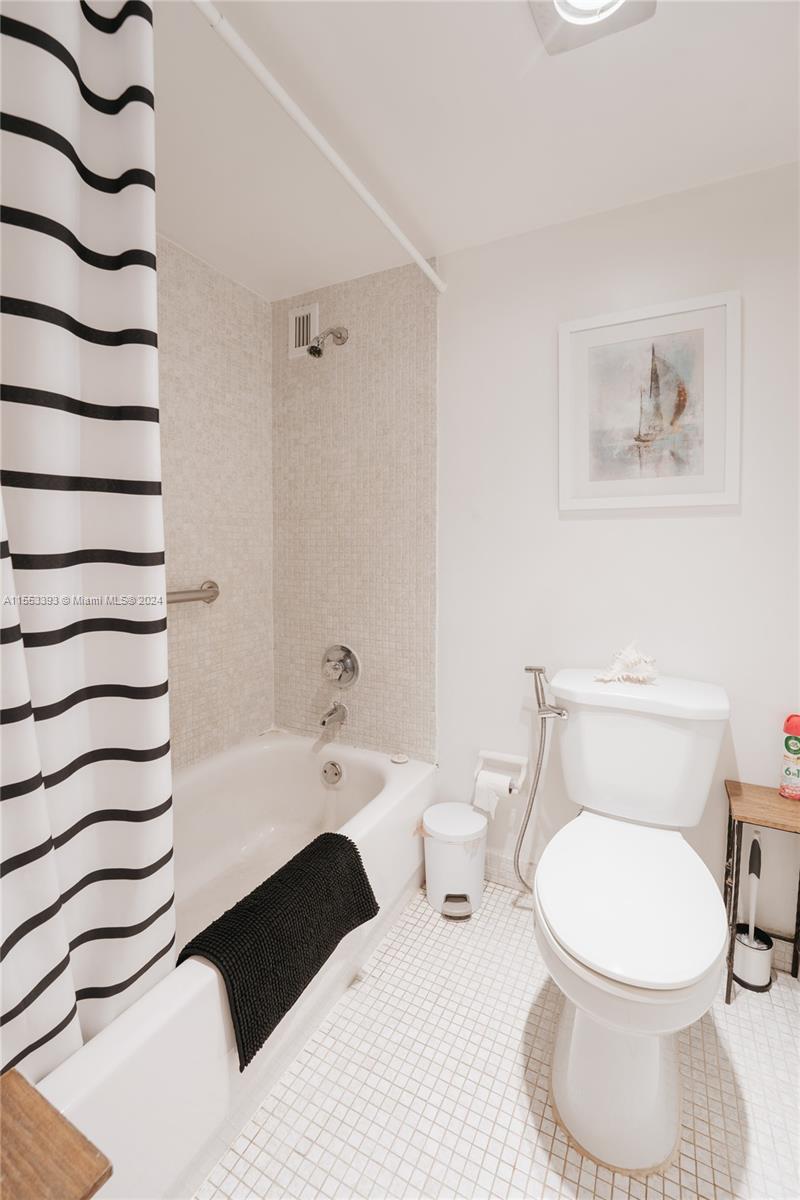625 Biltmore Way 1106, Coral Gables, Florida 33134, 2 Bedrooms Bedrooms, ,2 BathroomsBathrooms,Residential,For Sale,625 Biltmore Way 1106,A11553393