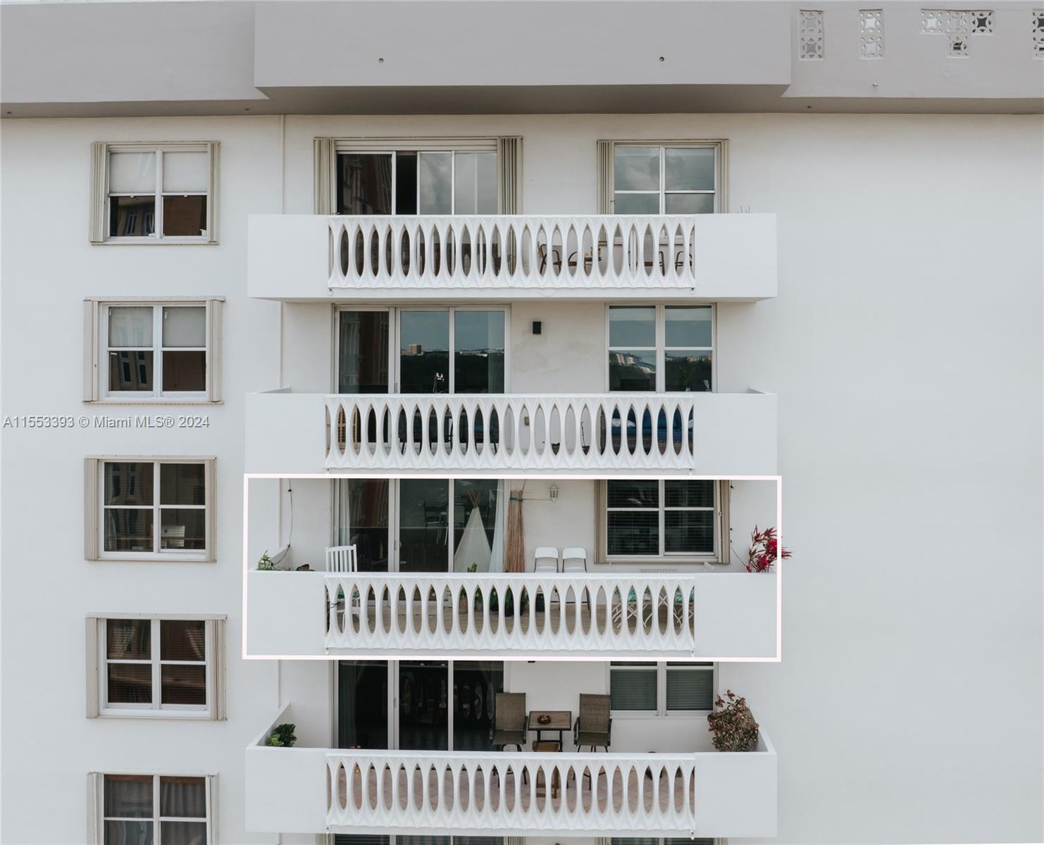 625 Biltmore Way 1106, Coral Gables, Florida 33134, 2 Bedrooms Bedrooms, ,2 BathroomsBathrooms,Residential,For Sale,625 Biltmore Way 1106,A11553393