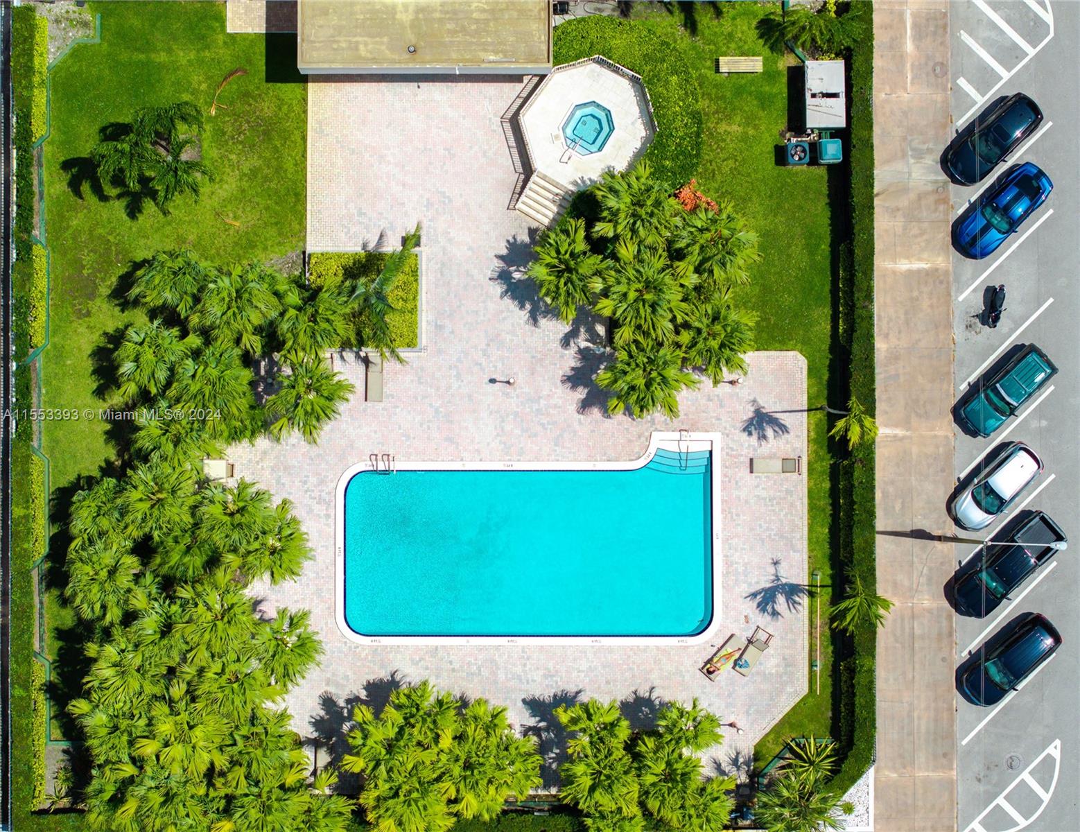 625 Biltmore Way 1106, Coral Gables, Florida 33134, 2 Bedrooms Bedrooms, ,2 BathroomsBathrooms,Residential,For Sale,625 Biltmore Way 1106,A11553393