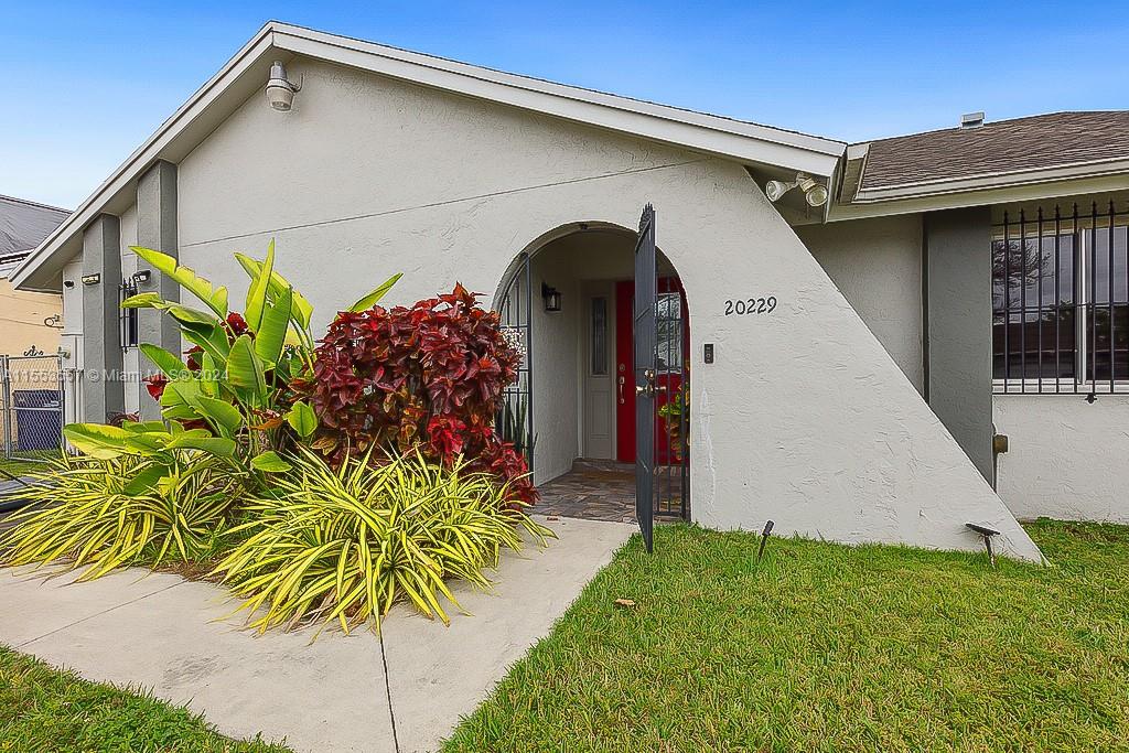 20229 SW 124th Pl  For Sale A11553557, FL