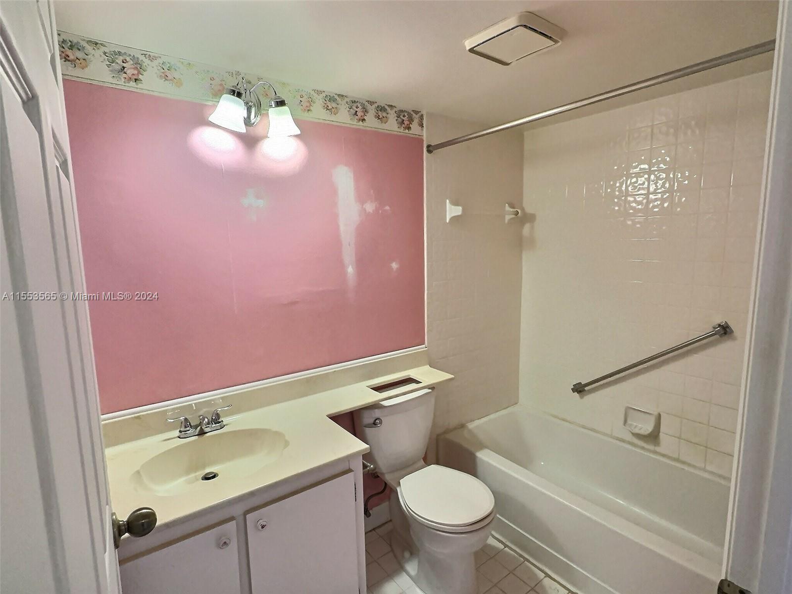 9557 N Belfort Cir 210, Tamarac, Florida 33321, 2 Bedrooms Bedrooms, ,2 BathroomsBathrooms,Residential,For Sale,9557 N Belfort Cir 210,A11553565