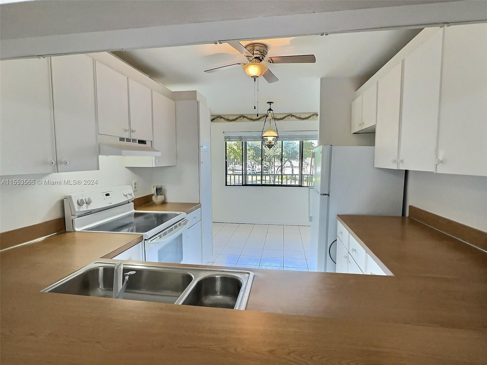 9557 N Belfort Cir 210, Tamarac, Florida 33321, 2 Bedrooms Bedrooms, ,2 BathroomsBathrooms,Residential,For Sale,9557 N Belfort Cir 210,A11553565