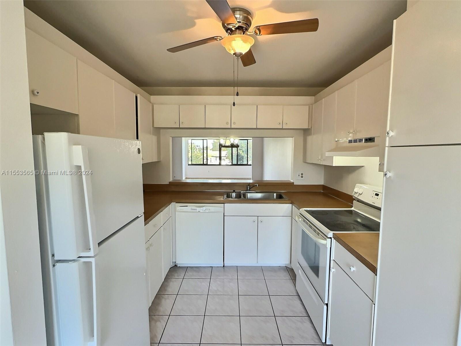 9557 N Belfort Cir 210, Tamarac, Florida 33321, 2 Bedrooms Bedrooms, ,2 BathroomsBathrooms,Residential,For Sale,9557 N Belfort Cir 210,A11553565