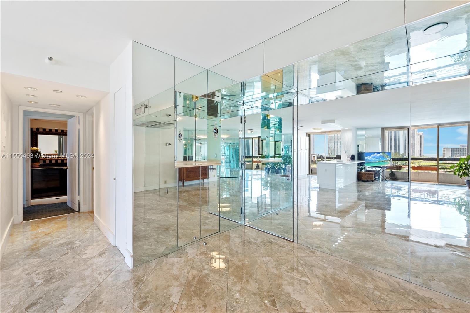 19101 NE 36th Ct 911, Aventura, Florida 33180, 2 Bedrooms Bedrooms, ,2 BathroomsBathrooms,Residential,For Sale,19101 NE 36th Ct 911,A11550493