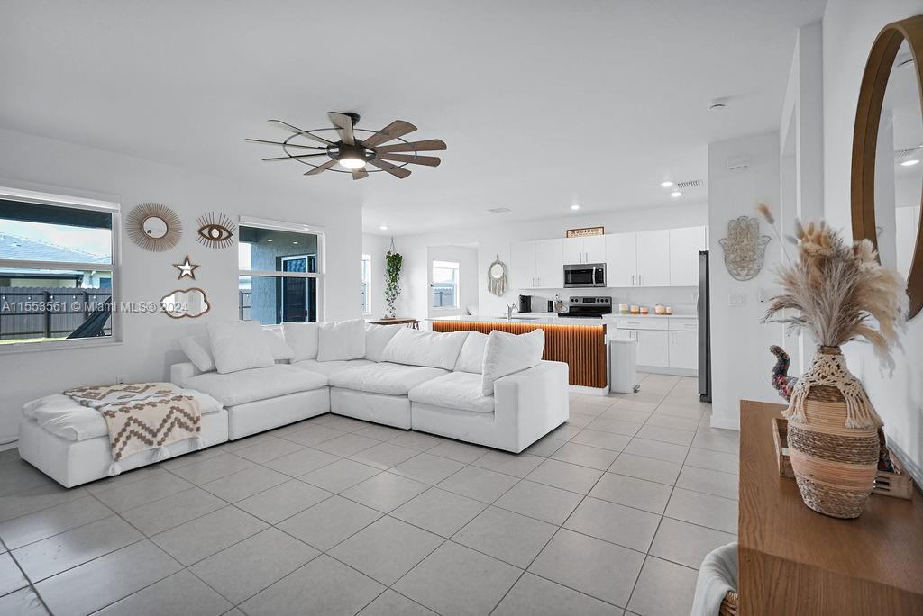 17005 SW 291st St, Homestead, Florida 33030, 4 Bedrooms Bedrooms, ,3 BathroomsBathrooms,Residential,For Sale,17005 SW 291st St,A11553561