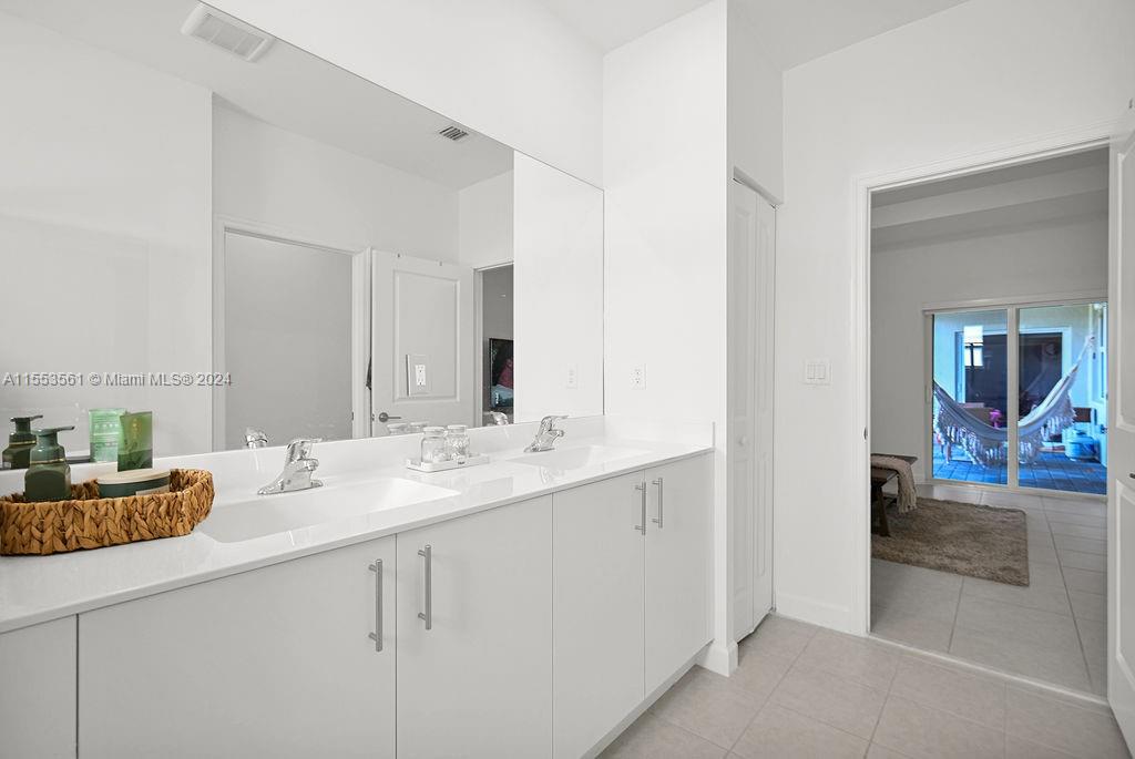 17005 SW 291st St, Homestead, Florida 33030, 4 Bedrooms Bedrooms, ,3 BathroomsBathrooms,Residential,For Sale,17005 SW 291st St,A11553561