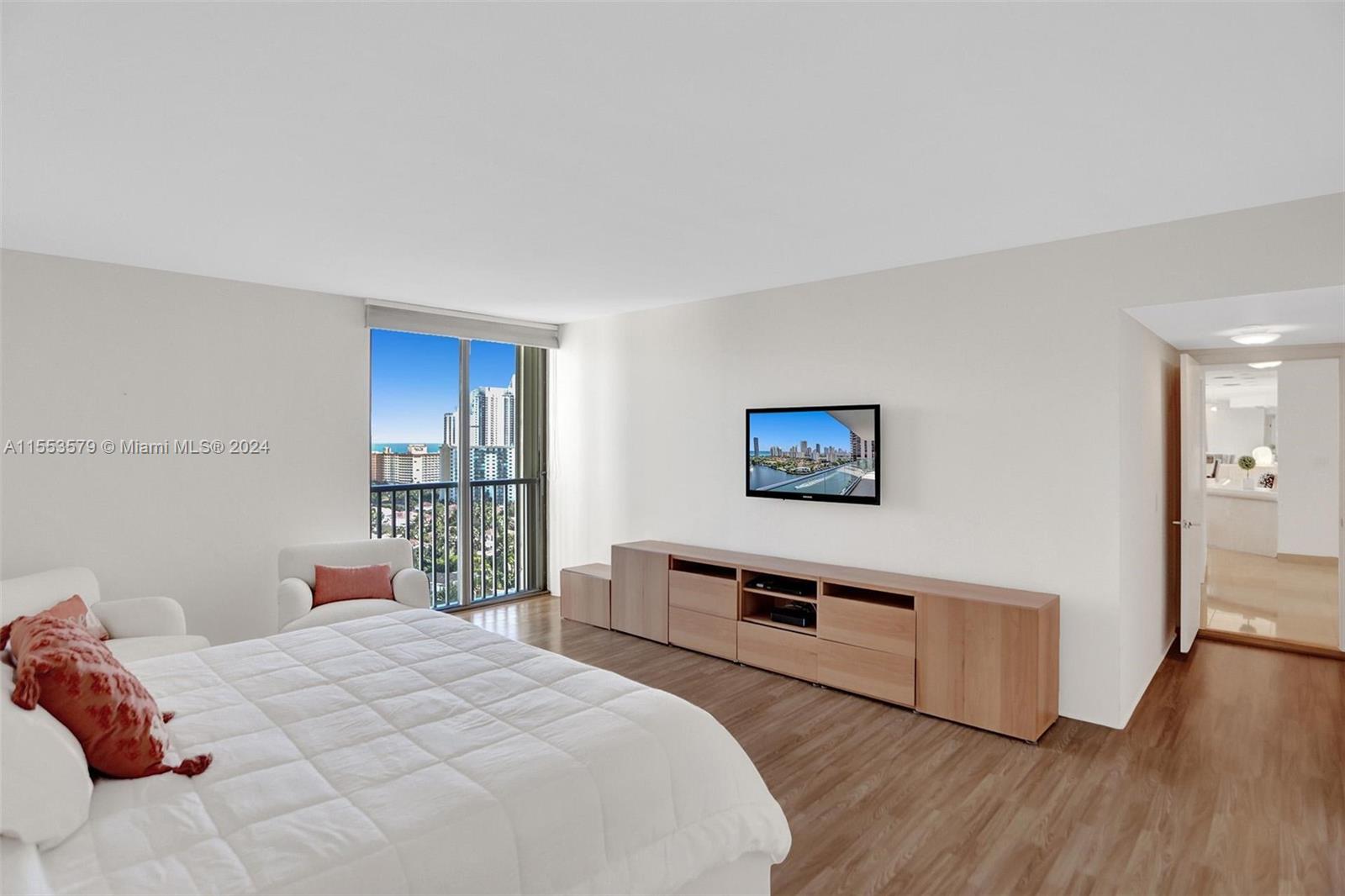 19707 Turnberry Way 21E, Aventura, Florida 33180, 2 Bedrooms Bedrooms, ,2 BathroomsBathrooms,Residential,For Sale,19707 Turnberry Way 21E,A11553579