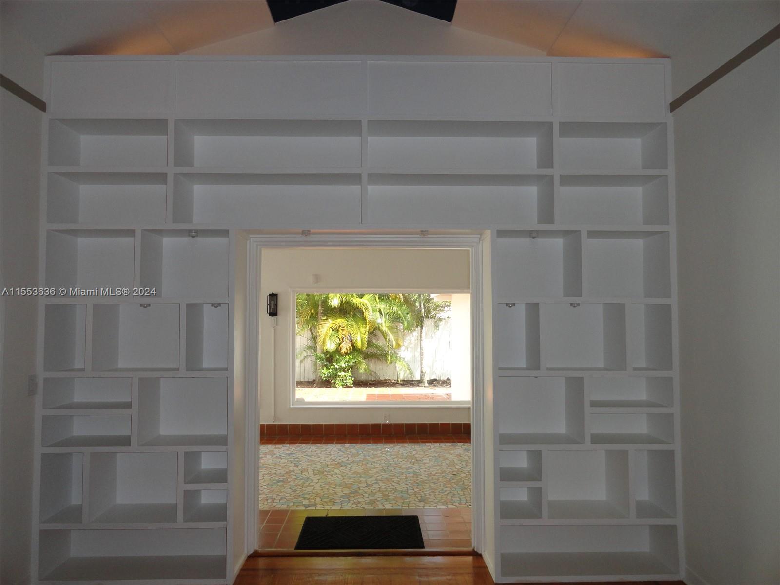 4729 NE 1st Ave, Miami, Florida 33137, 2 Bedrooms Bedrooms, ,1 BathroomBathrooms,Residential,For Sale,4729 NE 1st Ave,A11553636