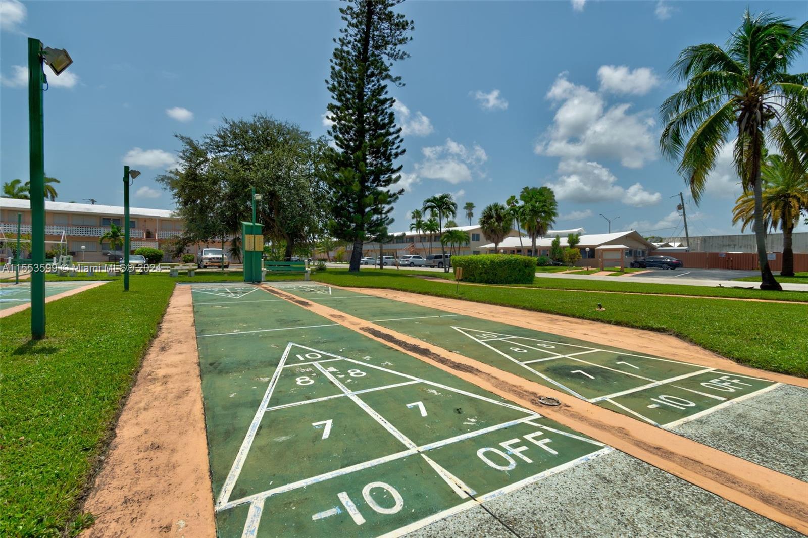 900 SW 10th Ter 11S, Hallandale Beach, Florida 33009, 1 Bedroom Bedrooms, ,1 BathroomBathrooms,Residential,For Sale,900 SW 10th Ter 11S,A11553599