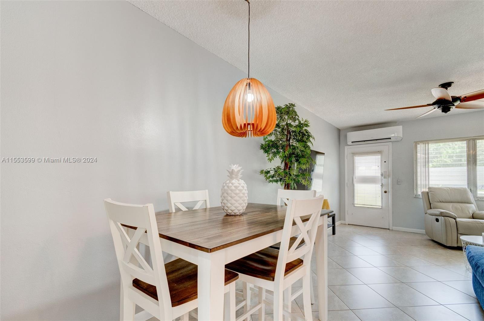 900 SW 10th Ter 11S, Hallandale Beach, Florida 33009, 1 Bedroom Bedrooms, ,1 BathroomBathrooms,Residential,For Sale,900 SW 10th Ter 11S,A11553599