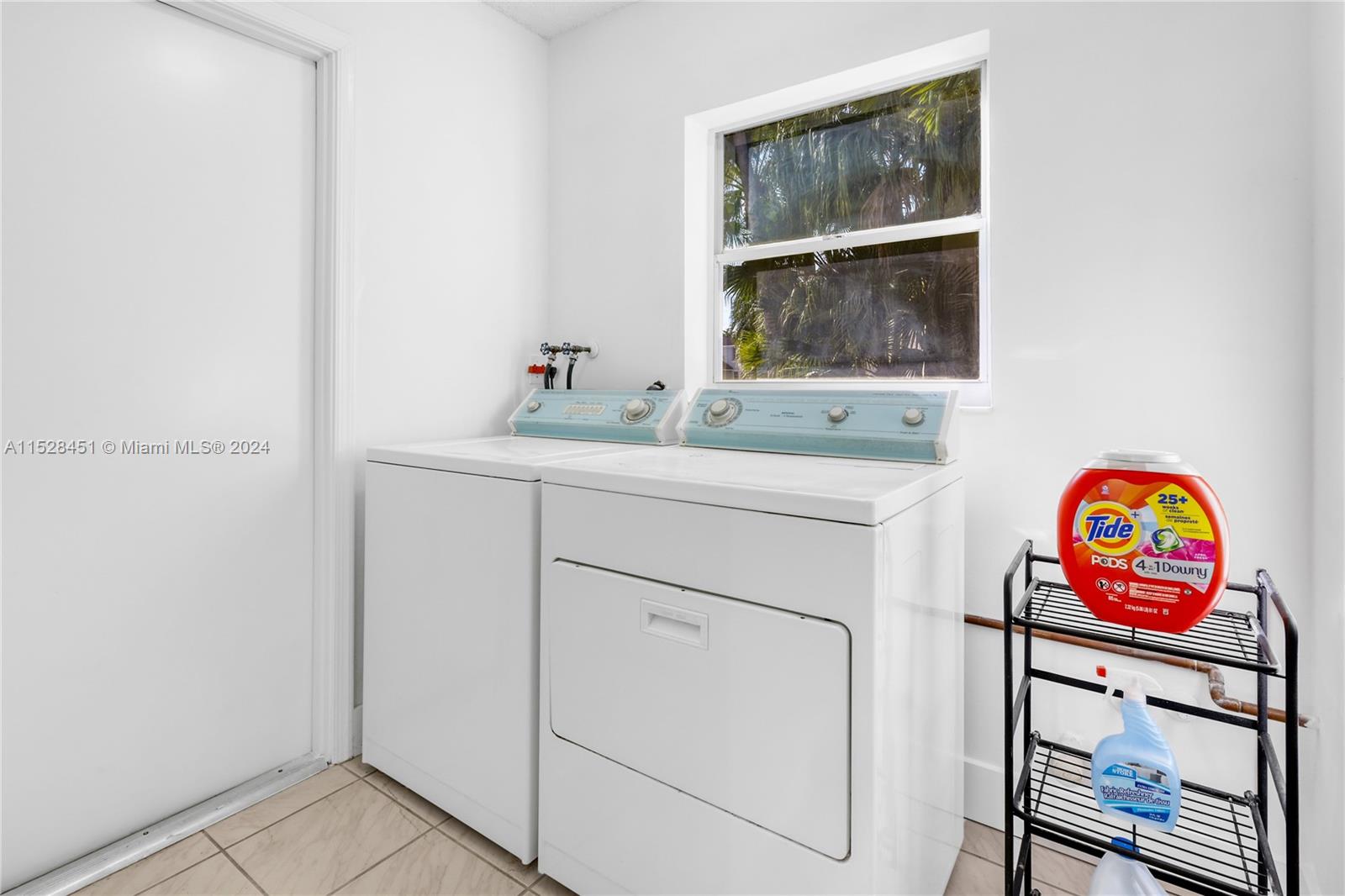 704 NW 177th Ave, Pembroke Pines, Florida 33029, 5 Bedrooms Bedrooms, ,3 BathroomsBathrooms,Residential,For Sale,704 NW 177th Ave,A11528451