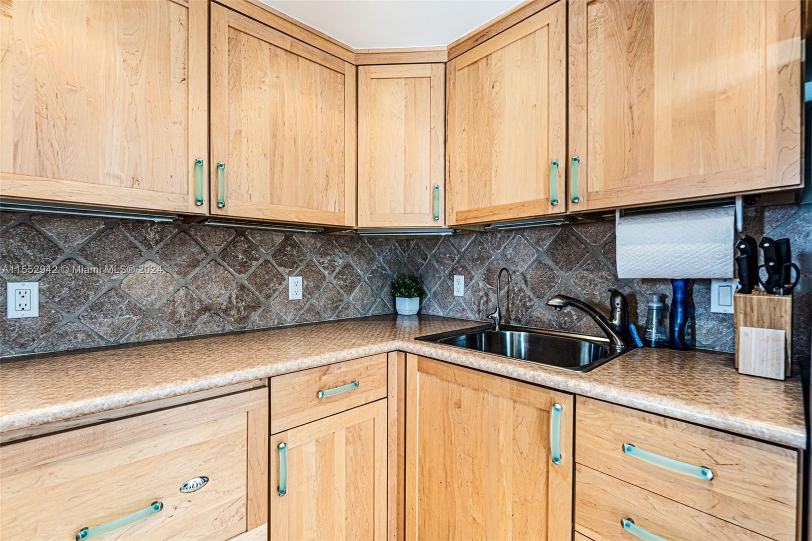 1535 SE 15th St 206, Fort Lauderdale, Florida 33316, 2 Bedrooms Bedrooms, ,2 BathroomsBathrooms,Residential,For Sale,1535 SE 15th St 206,A11552942