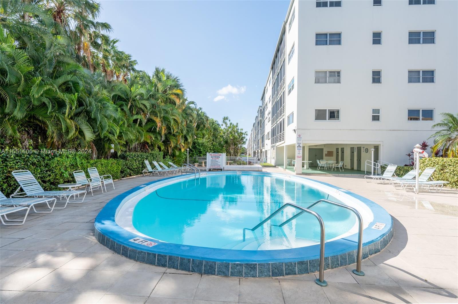 400 NE 14th Ave 217, Hallandale Beach, Florida 33009, 1 Bedroom Bedrooms, ,1 BathroomBathrooms,Residential,For Sale,400 NE 14th Ave 217,A11551605