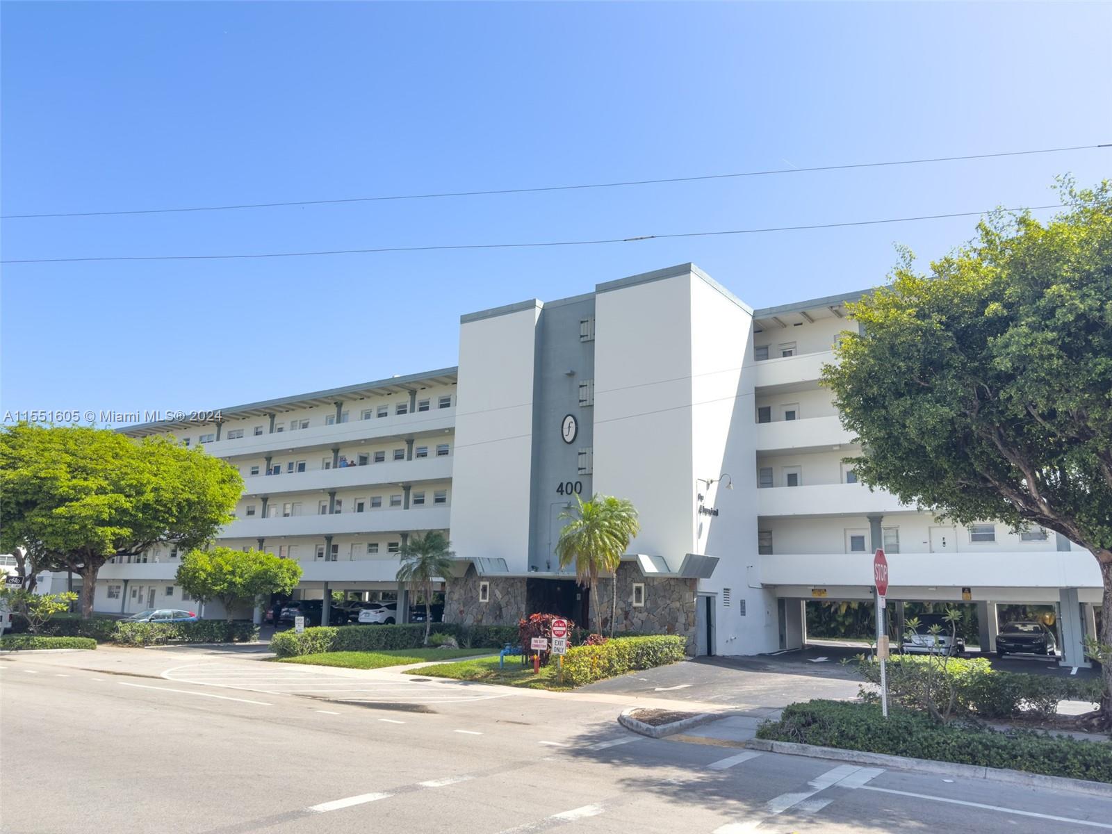 400 NE 14th Ave 217, Hallandale Beach, Florida 33009, 1 Bedroom Bedrooms, ,1 BathroomBathrooms,Residential,For Sale,400 NE 14th Ave 217,A11551605