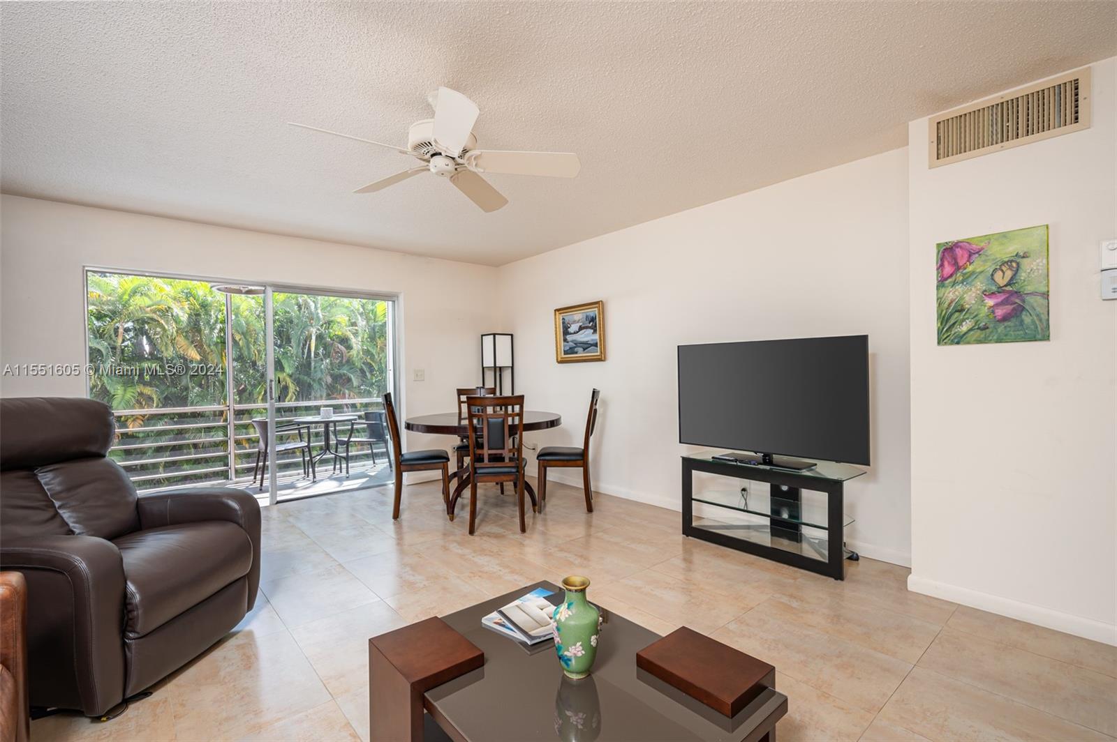 400 NE 14th Ave 217, Hallandale Beach, Florida 33009, 1 Bedroom Bedrooms, ,1 BathroomBathrooms,Residential,For Sale,400 NE 14th Ave 217,A11551605