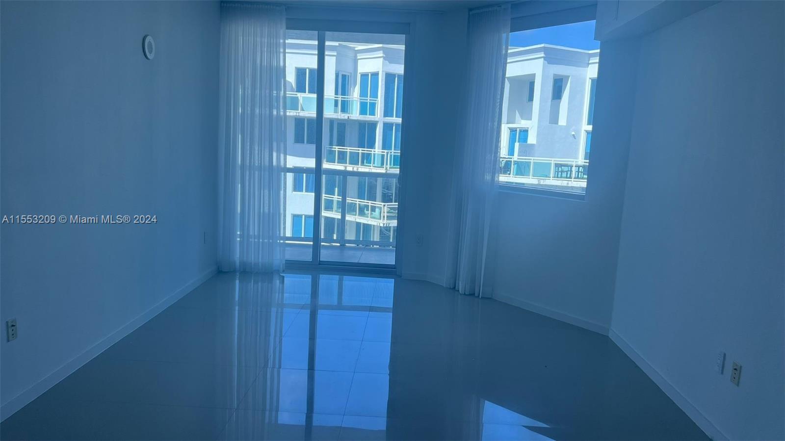 3030 NE 188th St 606, Aventura, Florida 33180, 2 Bedrooms Bedrooms, ,2 BathroomsBathrooms,Residential,For Sale,3030 NE 188th St 606,A11553209