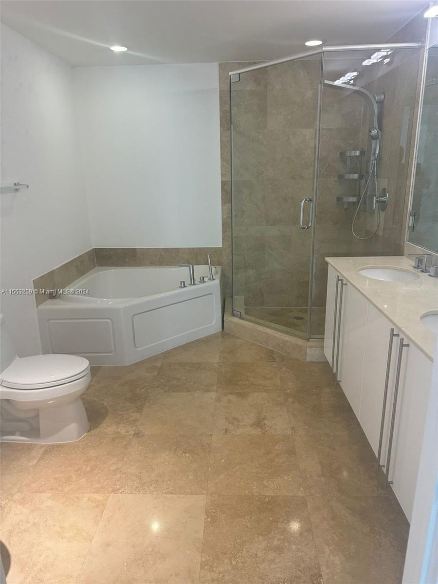 3030 NE 188th St 606, Aventura, Florida 33180, 2 Bedrooms Bedrooms, ,2 BathroomsBathrooms,Residential,For Sale,3030 NE 188th St 606,A11553209