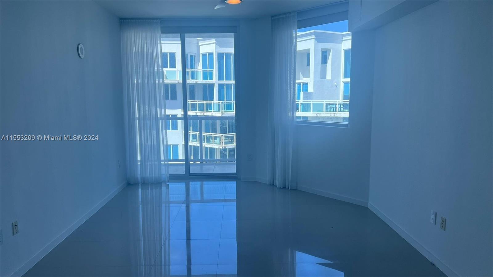 3030 NE 188th St 606, Aventura, Florida 33180, 2 Bedrooms Bedrooms, ,2 BathroomsBathrooms,Residential,For Sale,3030 NE 188th St 606,A11553209