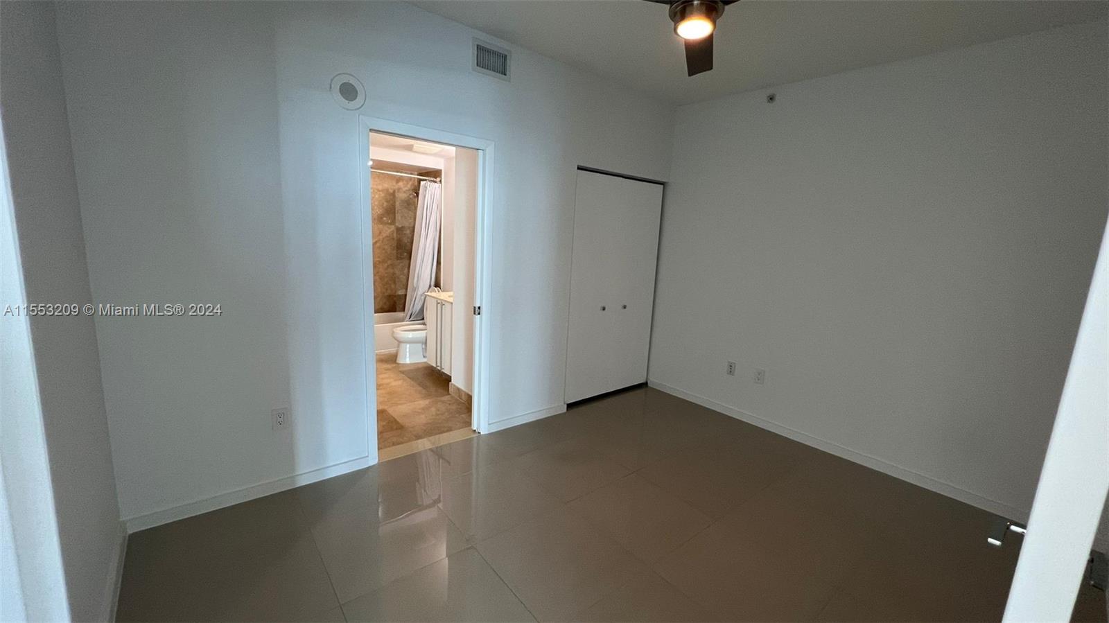 3030 NE 188th St 606, Aventura, Florida 33180, 2 Bedrooms Bedrooms, ,2 BathroomsBathrooms,Residential,For Sale,3030 NE 188th St 606,A11553209