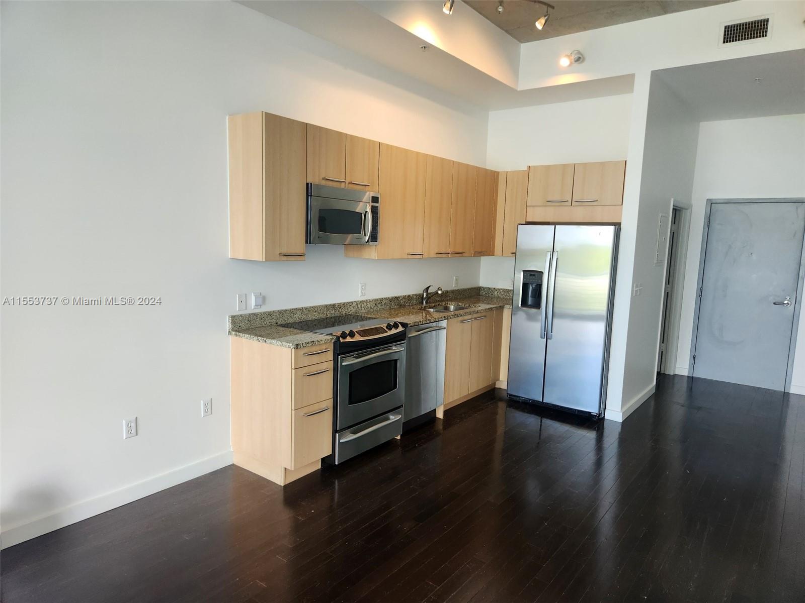 2001 Meridian Ave 421, Miami Beach, Florida 33139, 1 Bedroom Bedrooms, ,1 BathroomBathrooms,Residential,For Sale,2001 Meridian Ave 421,A11553737