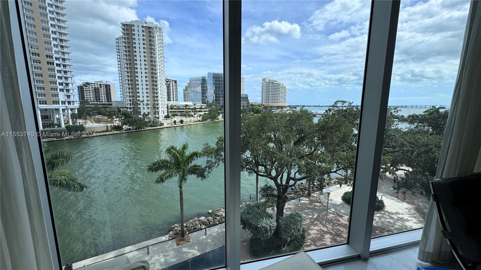 495 Brickell Ave 501, Miami, Florida 33131, 3 Bedrooms Bedrooms, ,2 BathroomsBathrooms,Residentiallease,For Rent,495 Brickell Ave 501,A11553740