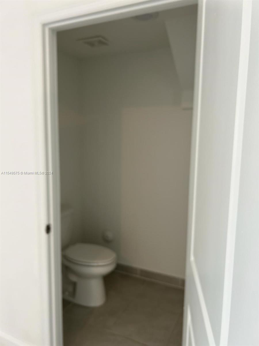 Homestead, Florida 33035, 3 Bedrooms Bedrooms, ,2 BathroomsBathrooms,Residentiallease,For Rent,A11549575