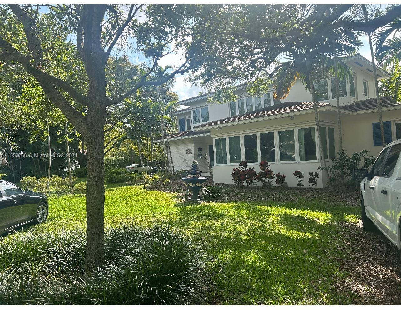 Nestled in the heart of Coral Gables. Stunning residence two story home, perfect for entertainment. This home offers harmonious blend with the nature, providing and exquisite experience in one of the most desirable neighborhoods of Coral Gables.