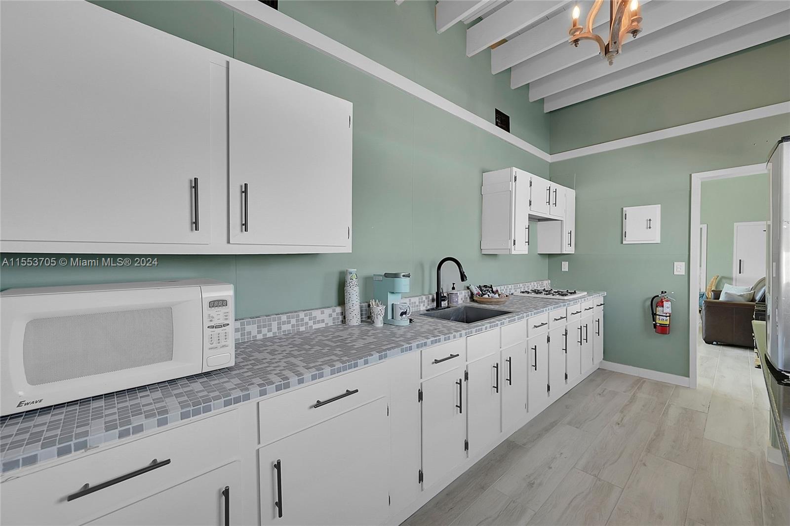 1141 71st St, Miami Beach, Florida 33141, ,Commercialsale,For Sale,1141 71st St,A11553705