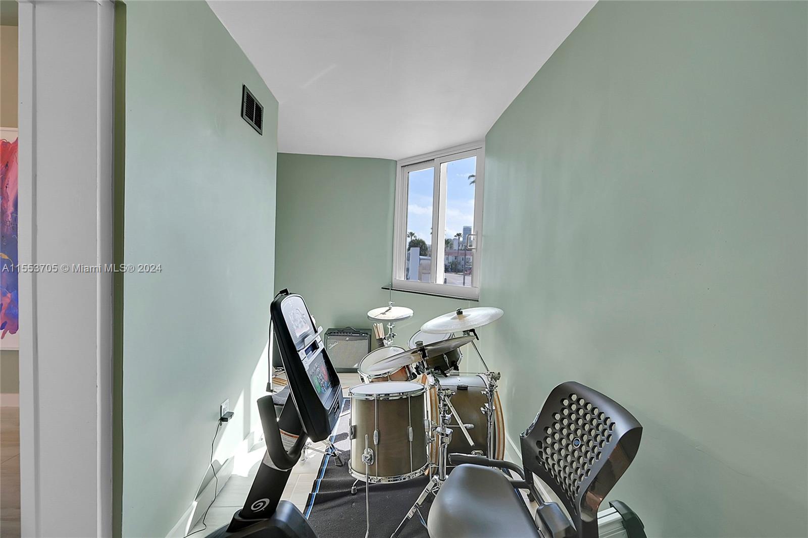 1141 71st St, Miami Beach, Florida 33141, ,Commercialsale,For Sale,1141 71st St,A11553705