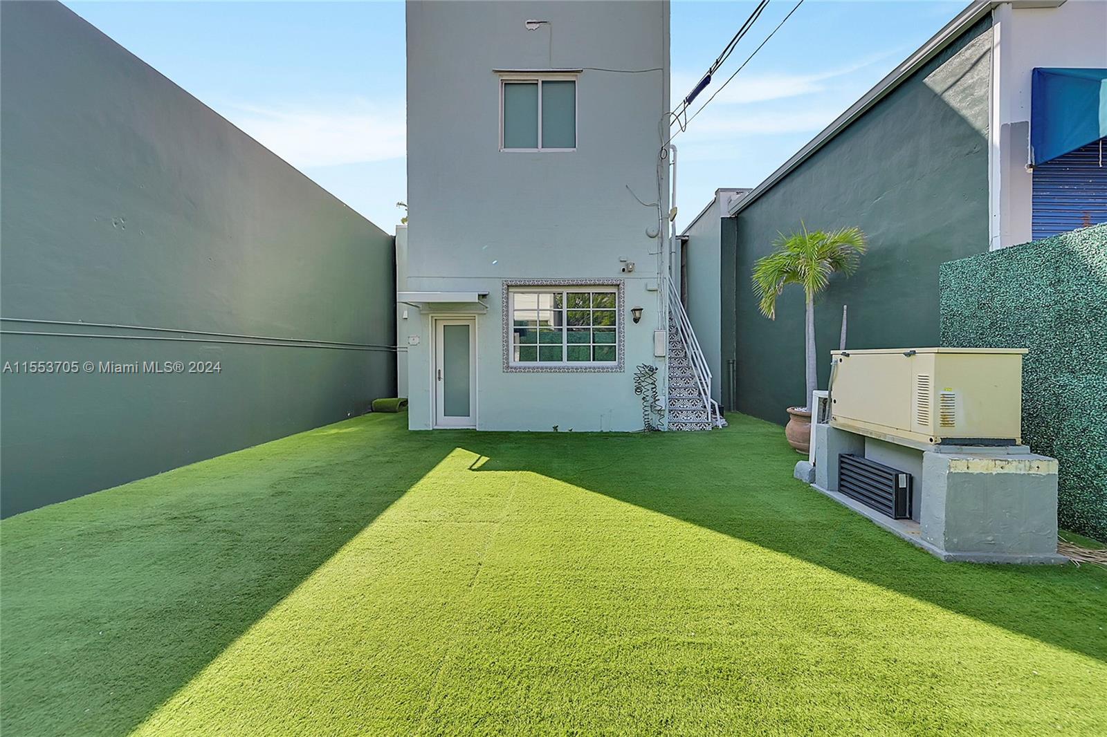 1141 71st St, Miami Beach, Florida 33141, ,Commercialsale,For Sale,1141 71st St,A11553705