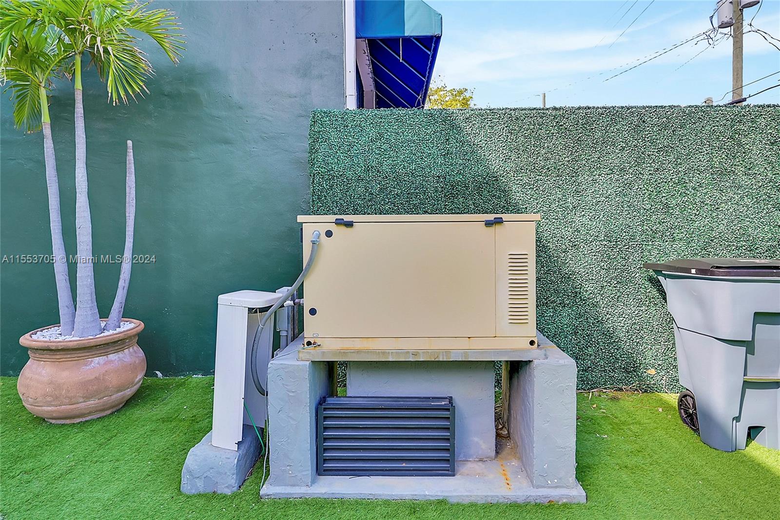 1141 71st St, Miami Beach, Florida 33141, ,Commercialsale,For Sale,1141 71st St,A11553705