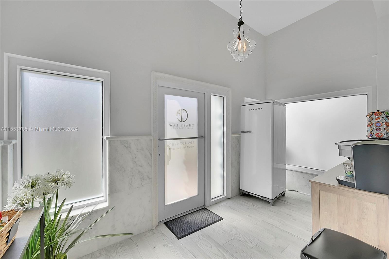 1141 71st St, Miami Beach, Florida 33141, ,Commercialsale,For Sale,1141 71st St,A11553705