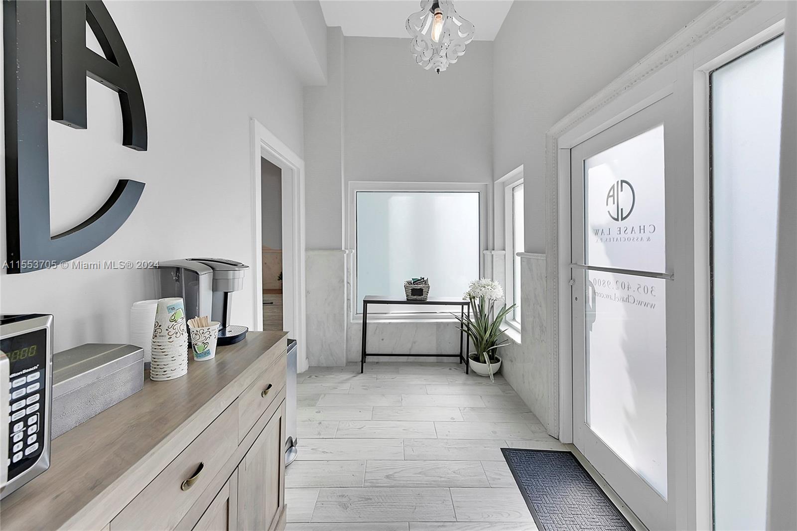 1141 71st St, Miami Beach, Florida 33141, ,Commercialsale,For Sale,1141 71st St,A11553705