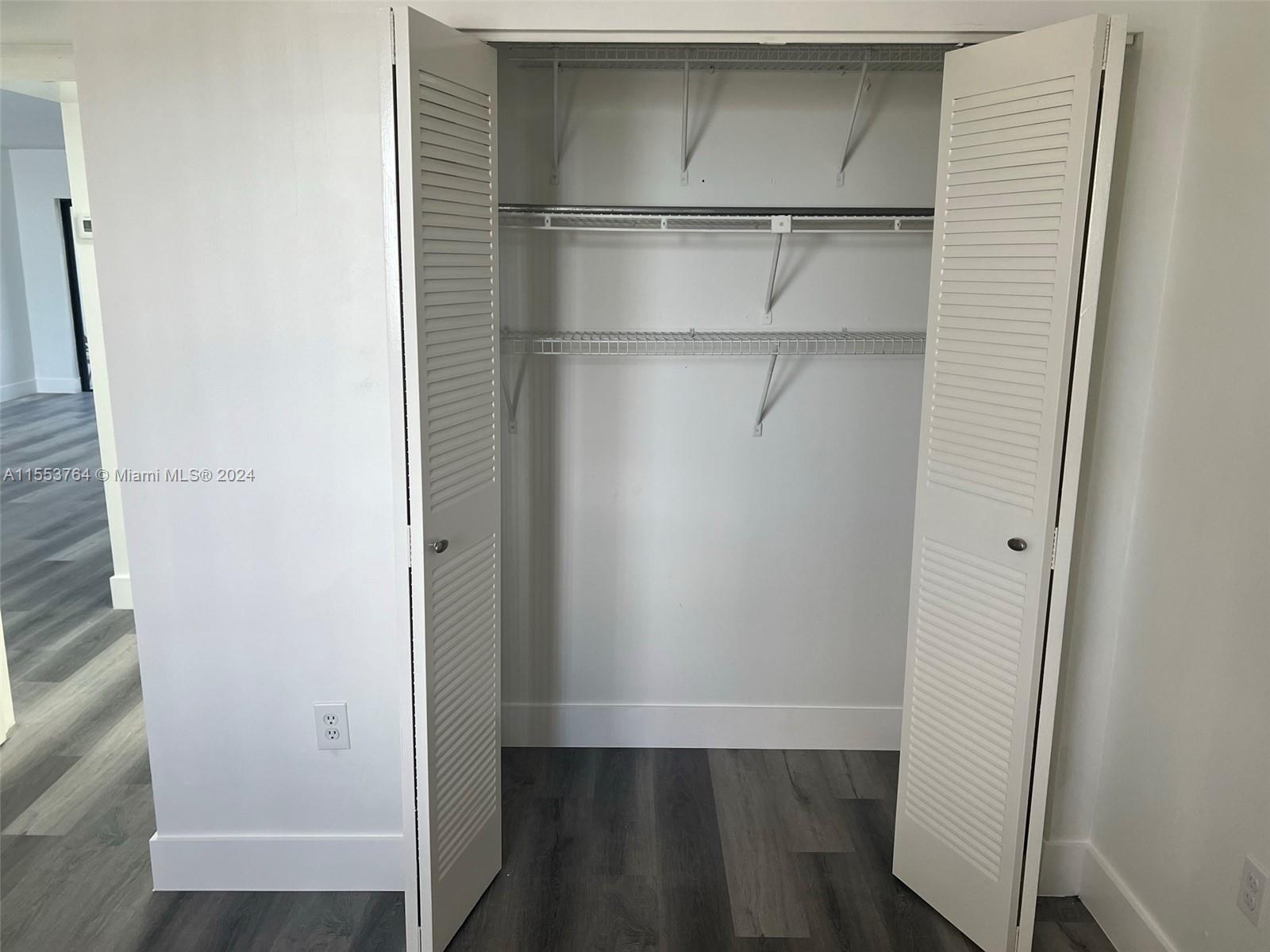 10317 NW 9th St Cir 202, Miami, Florida 33172, 2 Bedrooms Bedrooms, ,2 BathroomsBathrooms,Residentiallease,For Rent,10317 NW 9th St Cir 202,A11553764