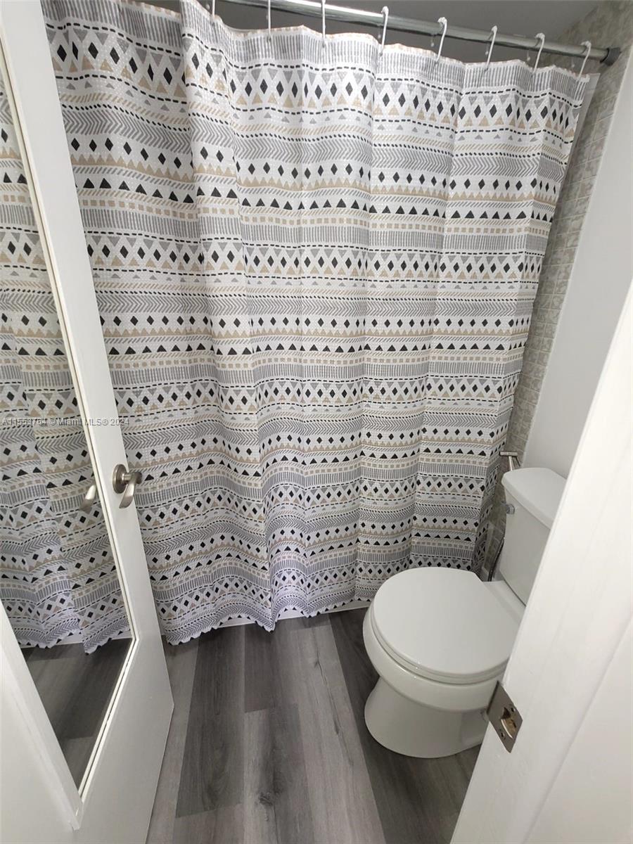 10317 NW 9th St Cir 202, Miami, Florida 33172, 2 Bedrooms Bedrooms, ,2 BathroomsBathrooms,Residentiallease,For Rent,10317 NW 9th St Cir 202,A11553764