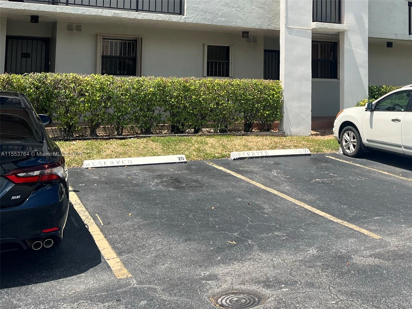 10317 NW 9th St Cir 202, Miami, Florida 33172, 2 Bedrooms Bedrooms, ,2 BathroomsBathrooms,Residentiallease,For Rent,10317 NW 9th St Cir 202,A11553764