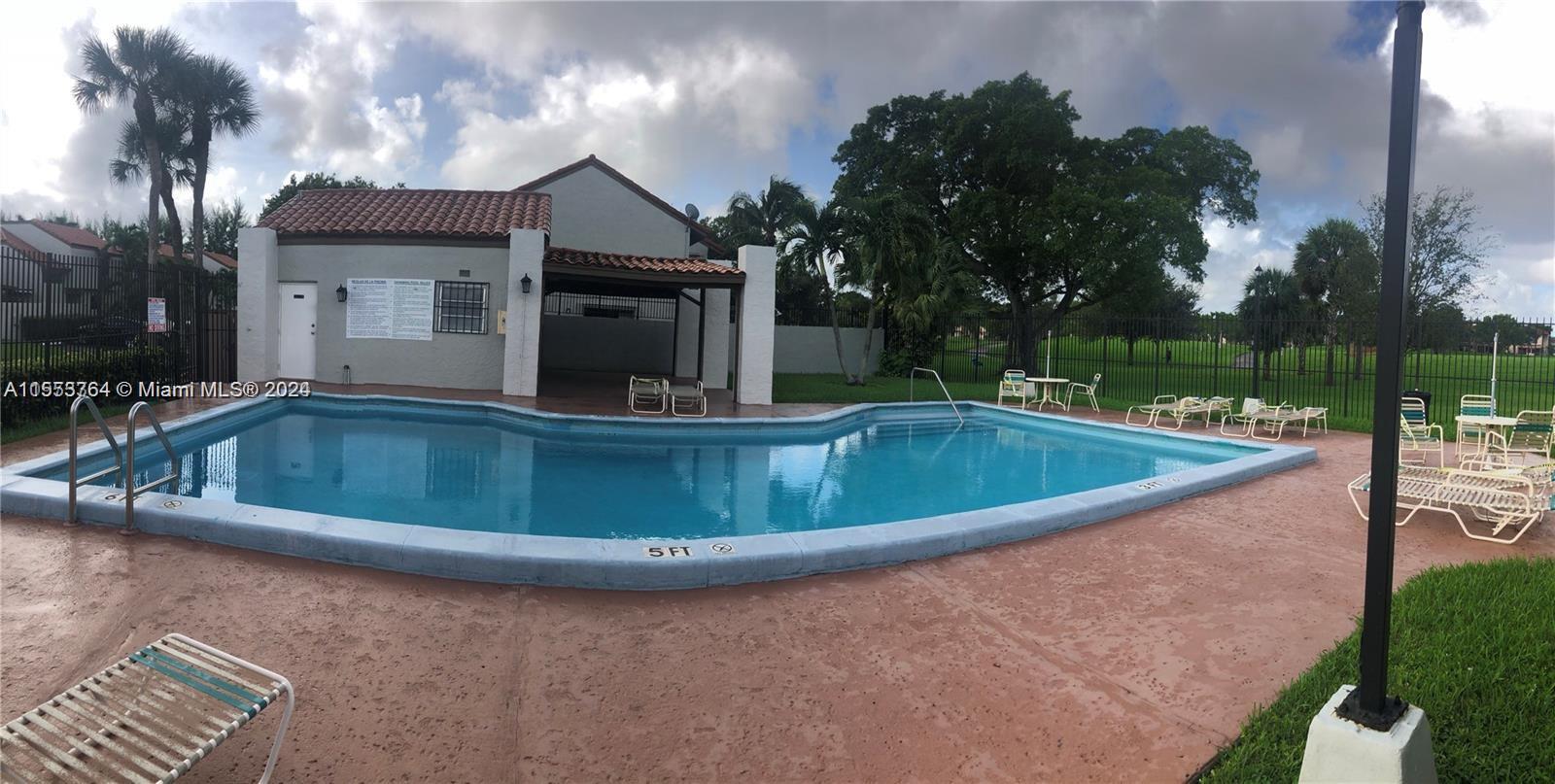 10317 NW 9th St Cir 202, Miami, Florida 33172, 2 Bedrooms Bedrooms, ,2 BathroomsBathrooms,Residentiallease,For Rent,10317 NW 9th St Cir 202,A11553764