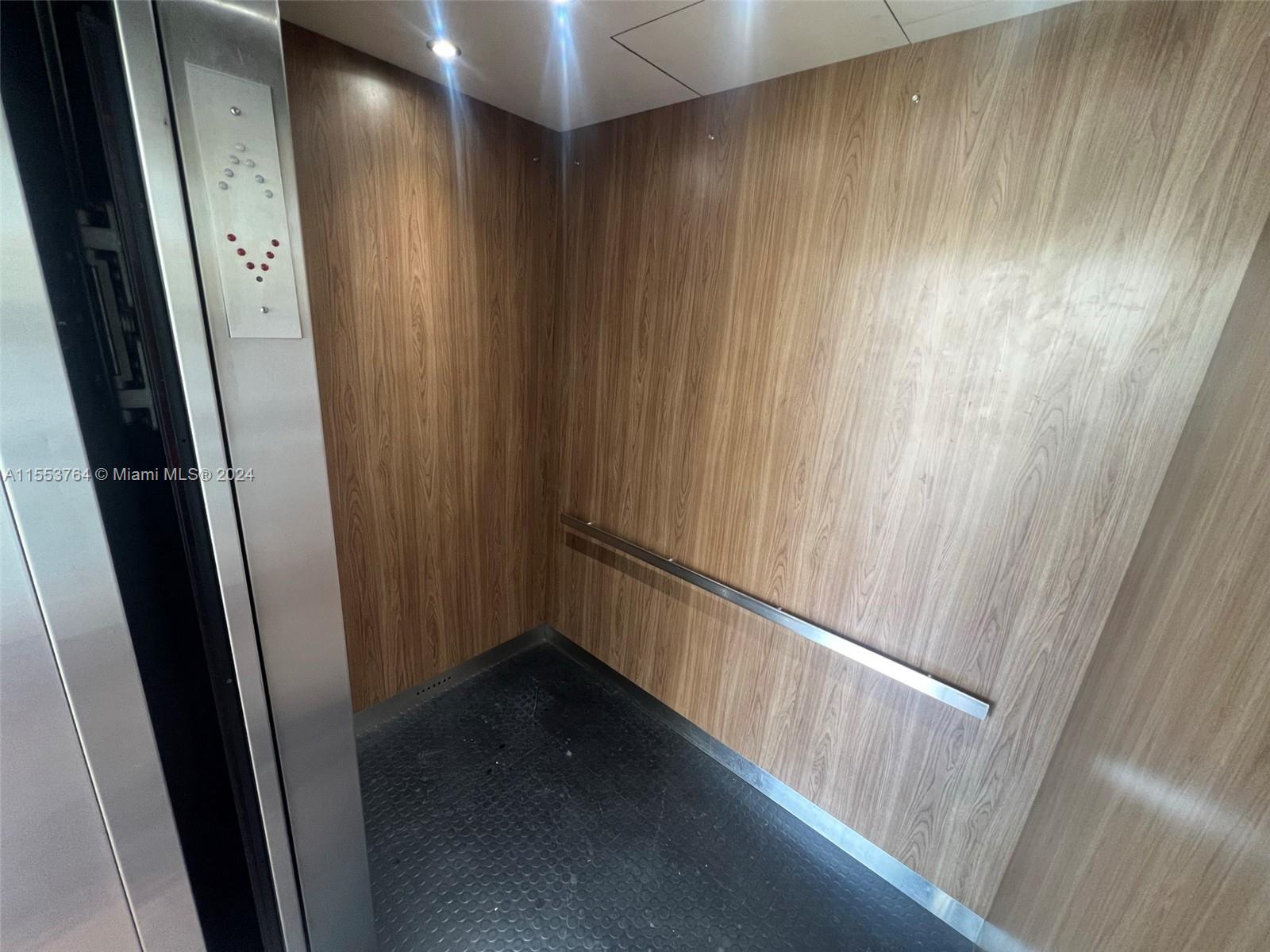 10317 NW 9th St Cir 202, Miami, Florida 33172, 2 Bedrooms Bedrooms, ,2 BathroomsBathrooms,Residentiallease,For Rent,10317 NW 9th St Cir 202,A11553764