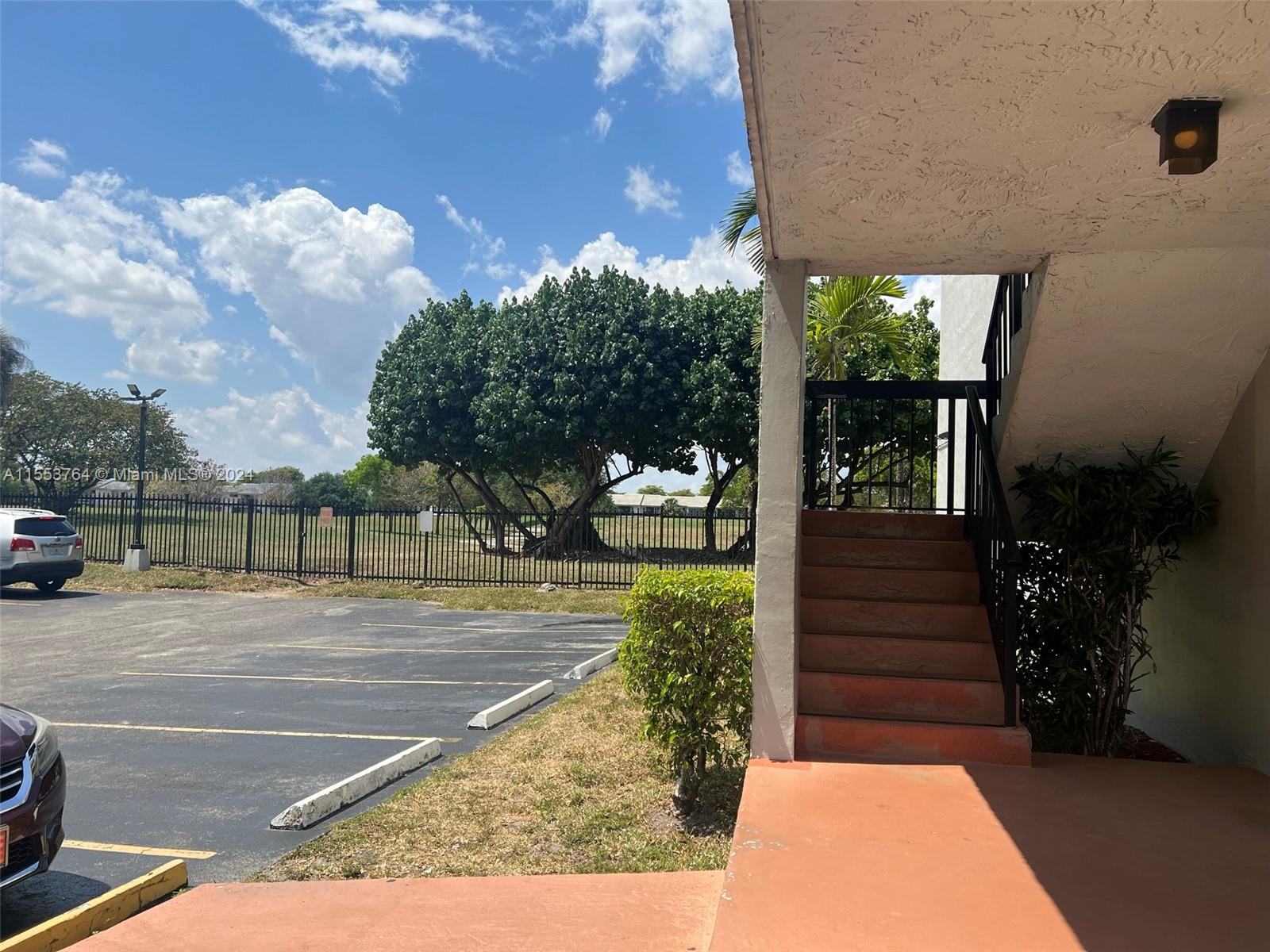 10317 NW 9th St Cir 202, Miami, Florida 33172, 2 Bedrooms Bedrooms, ,2 BathroomsBathrooms,Residentiallease,For Rent,10317 NW 9th St Cir 202,A11553764