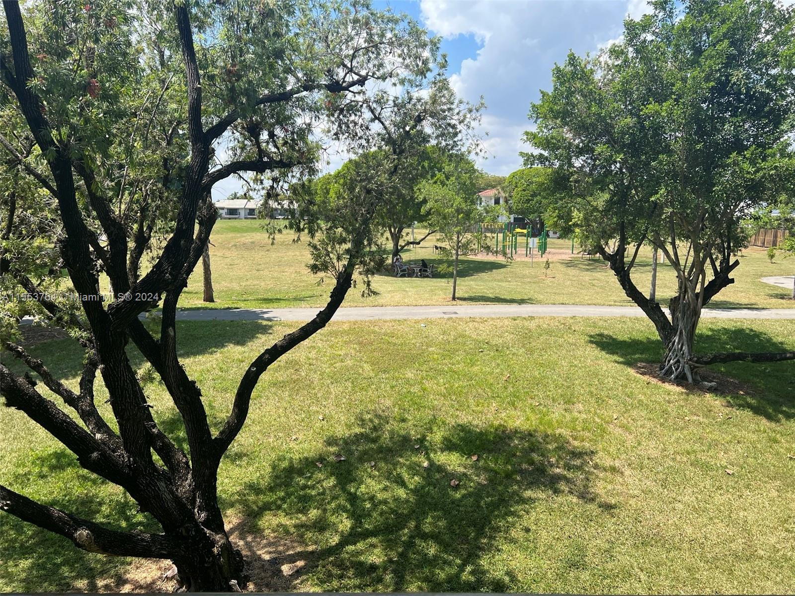 10317 NW 9th St Cir 202, Miami, Florida 33172, 2 Bedrooms Bedrooms, ,2 BathroomsBathrooms,Residentiallease,For Rent,10317 NW 9th St Cir 202,A11553764