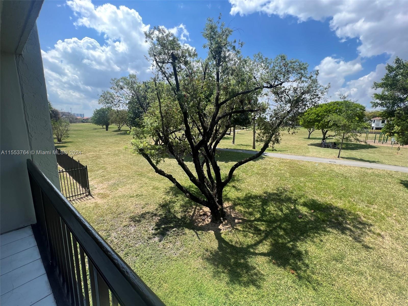 10317 NW 9th St Cir 202, Miami, Florida 33172, 2 Bedrooms Bedrooms, ,2 BathroomsBathrooms,Residentiallease,For Rent,10317 NW 9th St Cir 202,A11553764