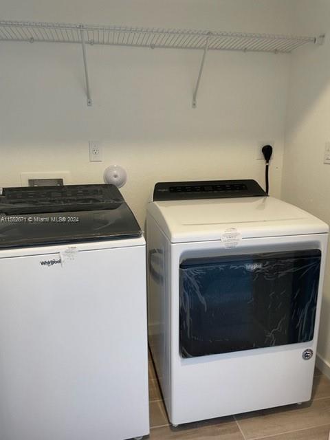 2445 SE 11th St, Homestead, Florida 33035, 4 Bedrooms Bedrooms, ,3 BathroomsBathrooms,Residential,For Sale,2445 SE 11th St,A11552671