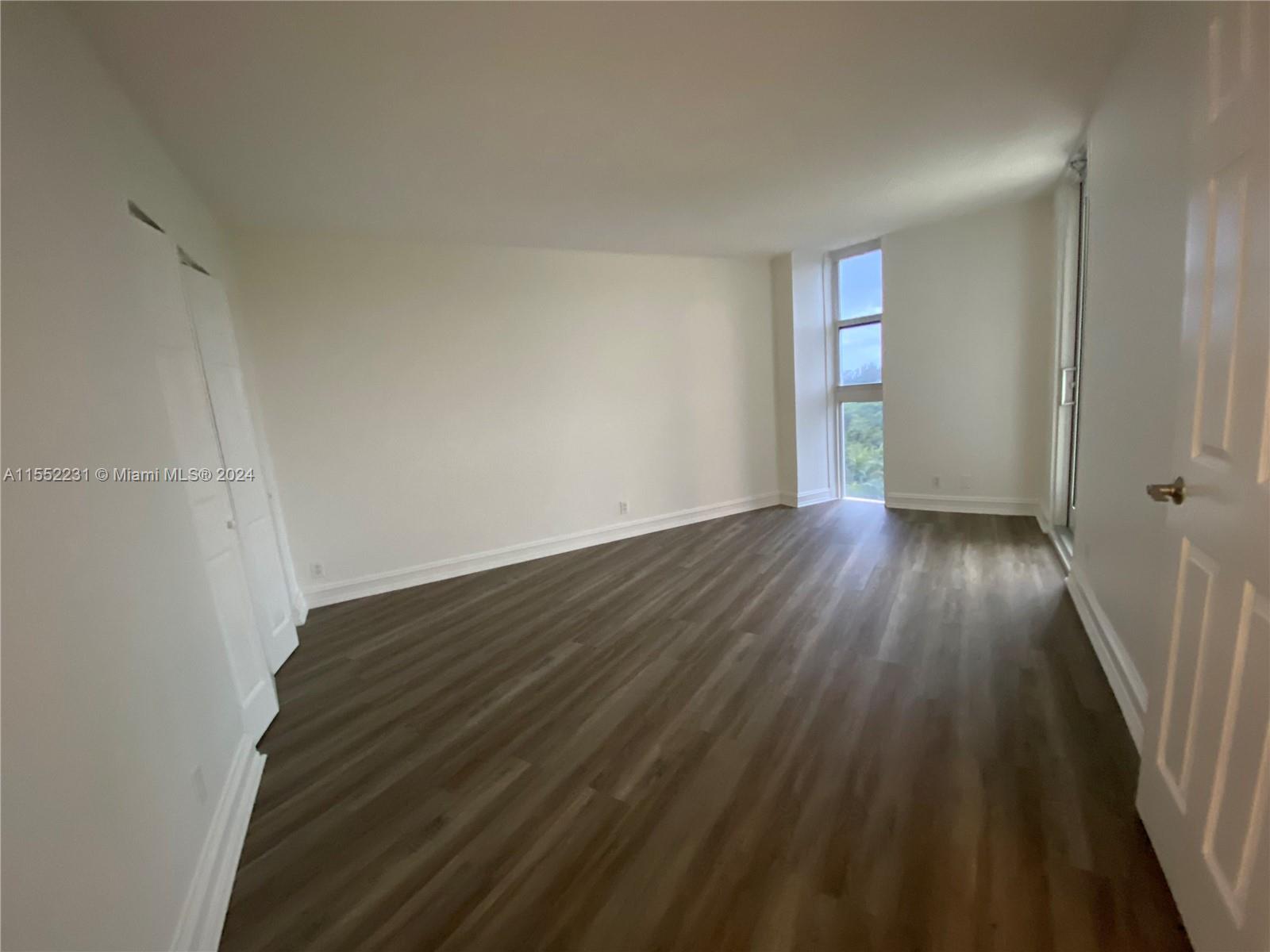 100 Bayview Dr 622, Sunny Isles Beach, Florida 33160, 2 Bedrooms Bedrooms, ,2 BathroomsBathrooms,Residentiallease,For Rent,100 Bayview Dr 622,A11552231