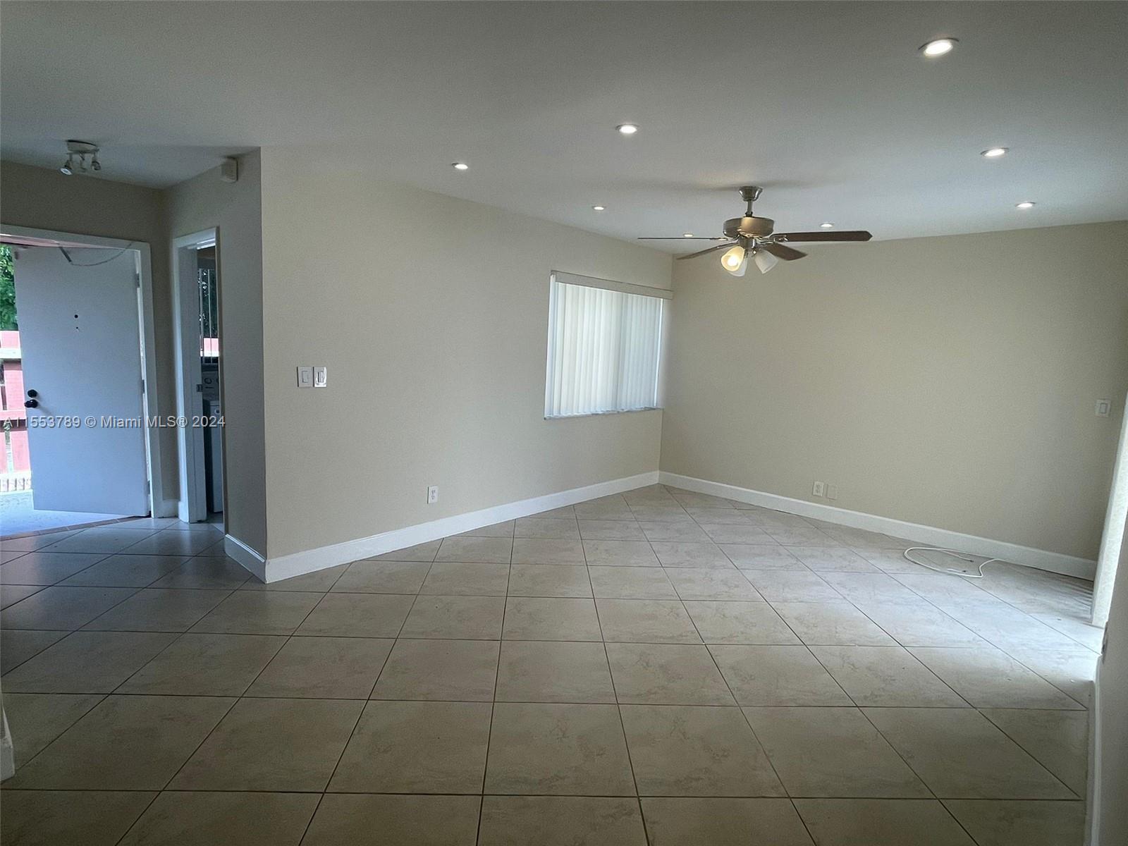 5012 SW 40 AV 5012, Fort Lauderdale, Florida 33312, 3 Bedrooms Bedrooms, ,2 BathroomsBathrooms,Residentiallease,For Rent,5012 SW 40 AV 5012,A11553789